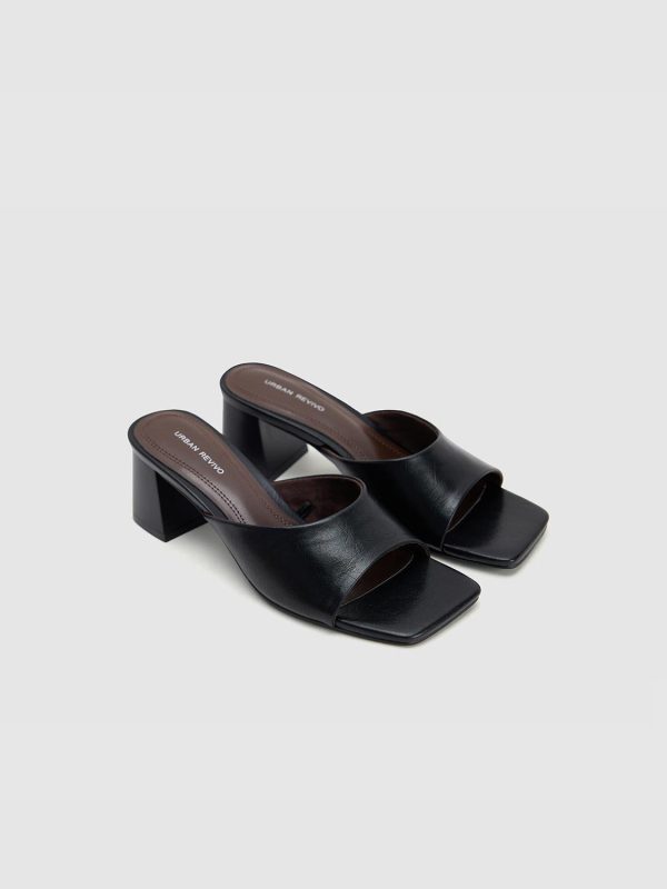 Slippers - Image 7