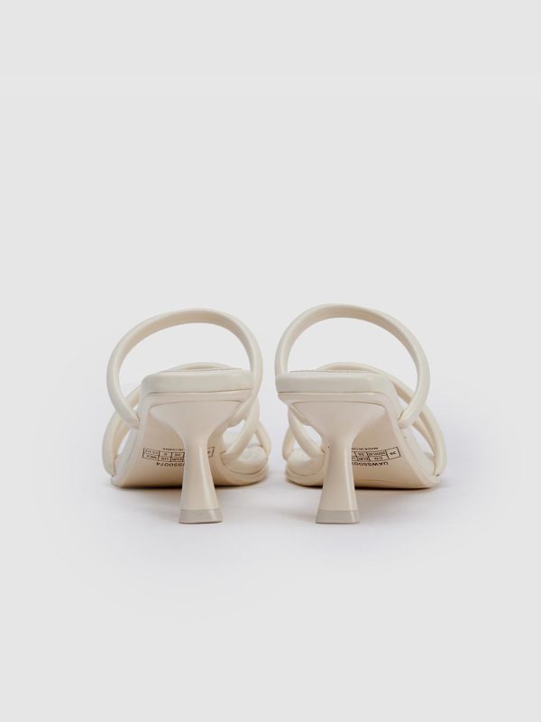 Slippers - Image 3