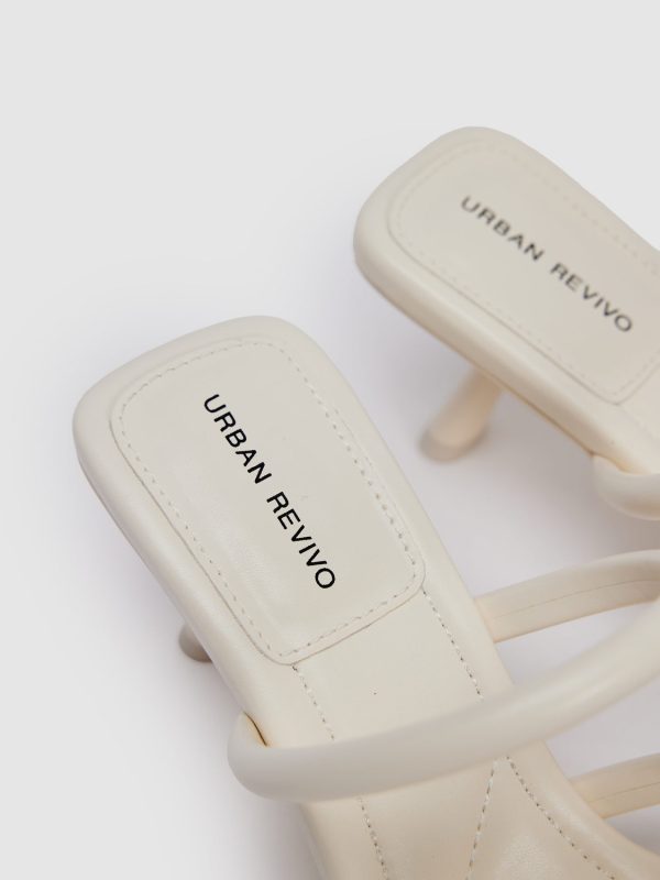 Slippers - Image 6