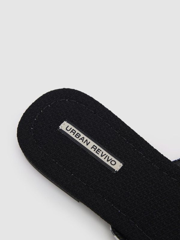 Slippers - Image 6